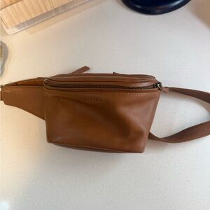 Mandrn cross body bag